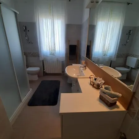 Bed & Breakfast Fusnar 4*