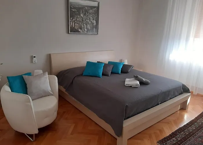 Alojamento de Acomodação e Pequeno-almoço Fusnar Aquilinia