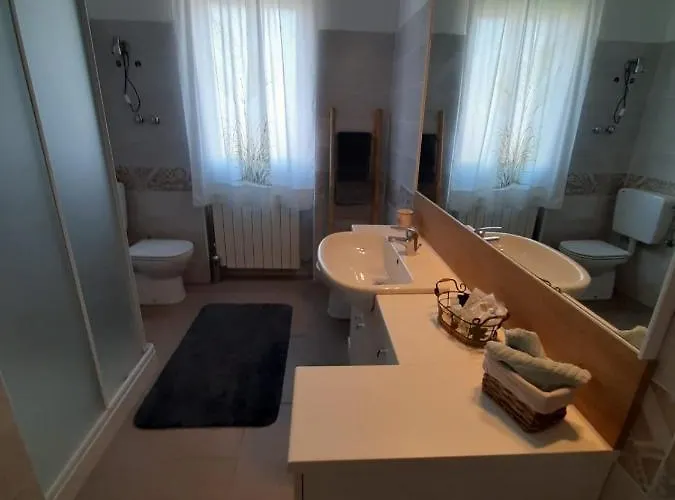 Alojamento de Acomodação e Pequeno-almoço Fusnar 4*