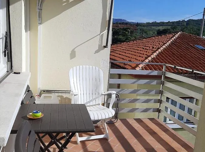 Alojamento de Acomodação e Pequeno-almoço Fusnar Aquilinia